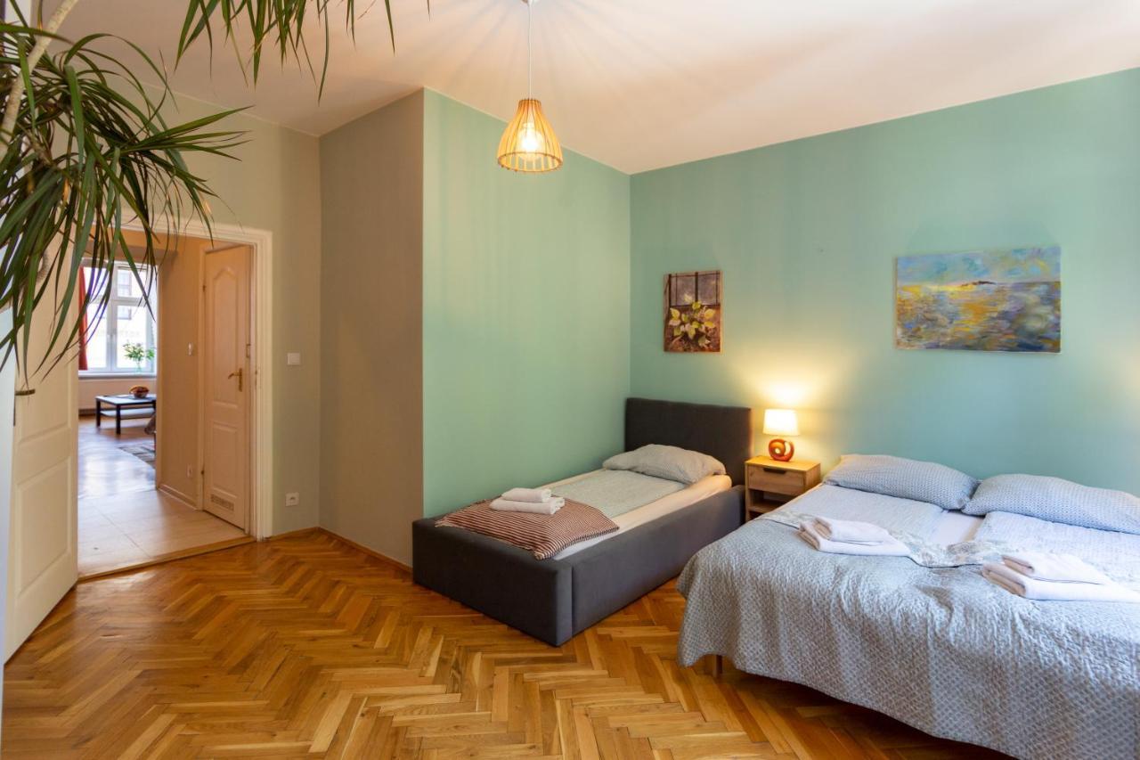 Spacious, Central & Artistic W/Brand New Bathroom! كراكوفيا المظهر الخارجي الصورة