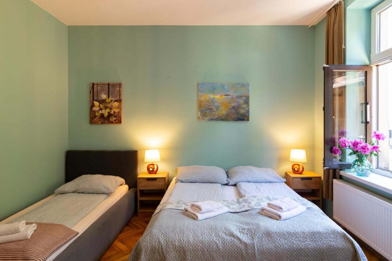 Spacious, Central & Artistic W/Brand New Bathroom! كراكوفيا المظهر الخارجي الصورة