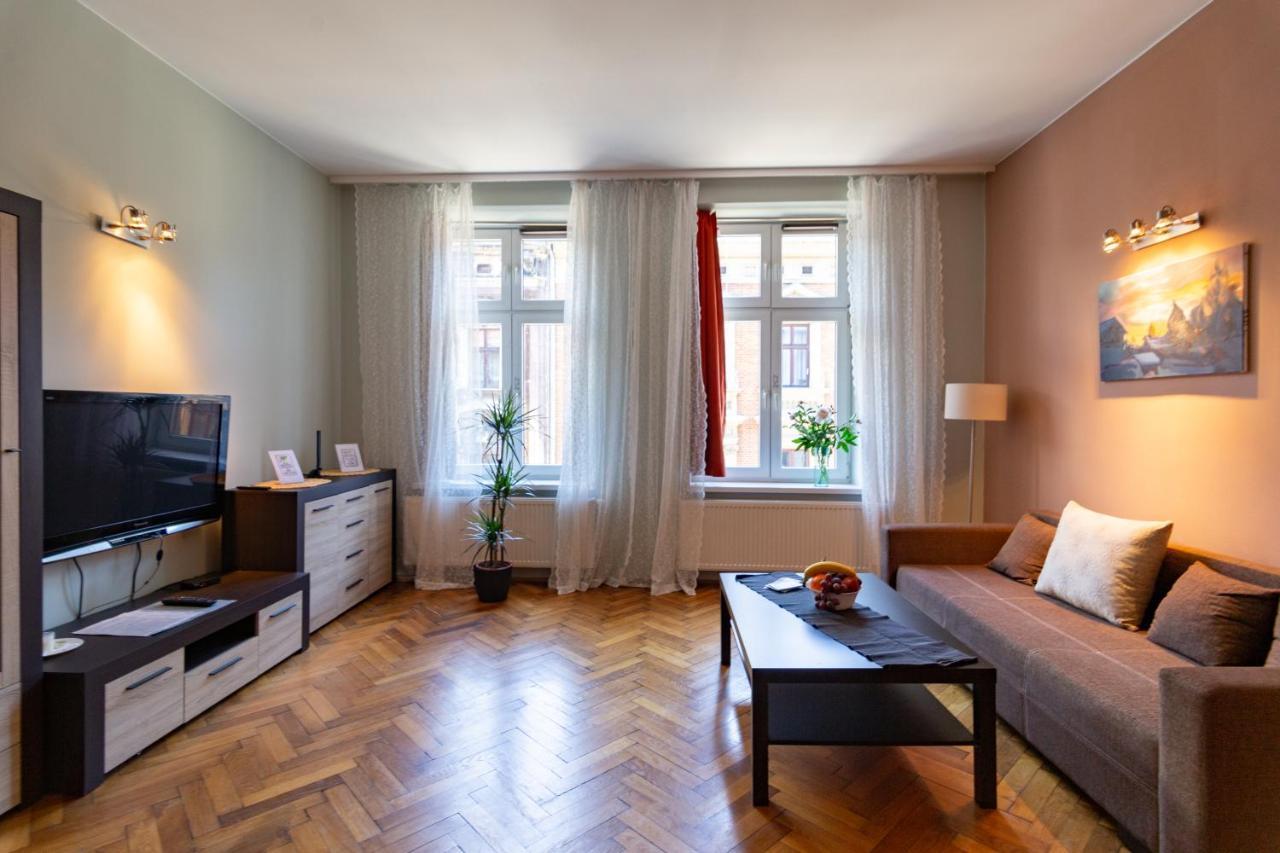 Spacious, Central & Artistic W/Brand New Bathroom! كراكوفيا المظهر الخارجي الصورة