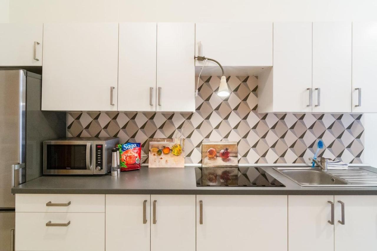 Spacious, Central & Artistic W/Brand New Bathroom! كراكوفيا المظهر الخارجي الصورة